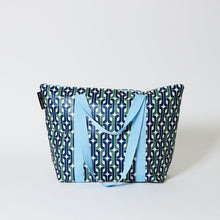 Load image into Gallery viewer, Zip Up Medium Tote
