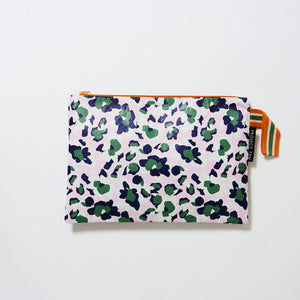 Large zip pouch